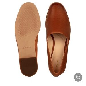 Clarks Pure Easy tan leather flat